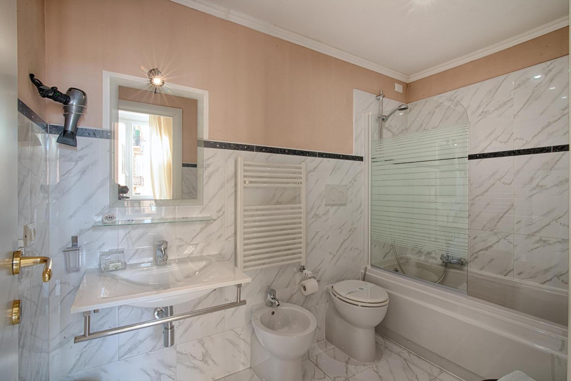 Home Grifondoro Affittacamere Gênes Extérieur photo